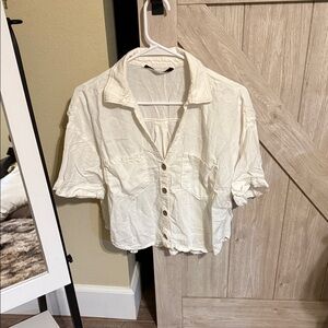 Zara White Button-Up Cropped Shirt